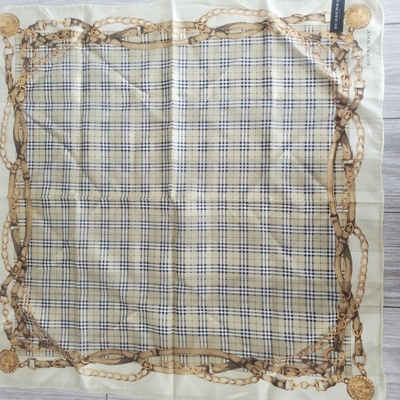 Burberry Scarf/Hankies - Picture 10 of 17